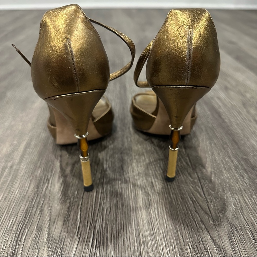 Gucci Metallic Gold Bamboo Accent Leather D'Orsay Pumps Size: 38 - Picture 5 of 16